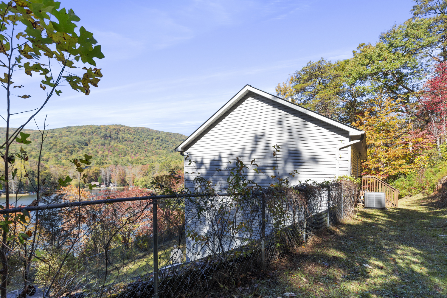 441 Mountain Sunset Trail, Tamassee SC Lake Cheohee